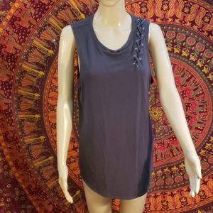 Express rivet and laced muscle top size large